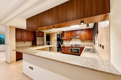 Vila u Jumeirah Park, Dubai, UAE 4 spavaćih soba, 758.46 m2 Br. 744749 - fotografija 6