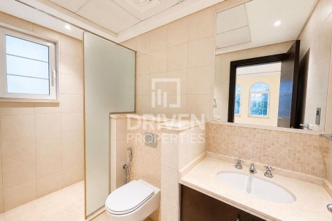 Vila u Jumeirah Park, Dubai, UAE 4 spavaćih soba, 758.46 m2 Br. 744749 - fotografija 14