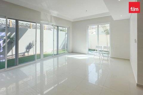 Dubai, संयुक्त अरब अमीरात में विला, 3 बेडरूम, 167.7 वर्ग मीटर, संख्या 687349 - फ़ोटो 6