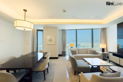 Apartamento en alquiler en Downtown Dubai (Downtown Burj Dubai), Dubai, EAU 2 dormitorios, 123.5 m2 № 661610 - foto 2