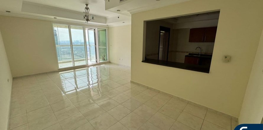 Apartamento em Jumeirah Lake Towers, Dubai, EAU 2 quartos, 110 m2 № 698289