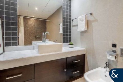 Apartamento para arrendamento em Business Bay, Dubai, EAU 1 quarto, 86 m2 № 698287 - foto 9