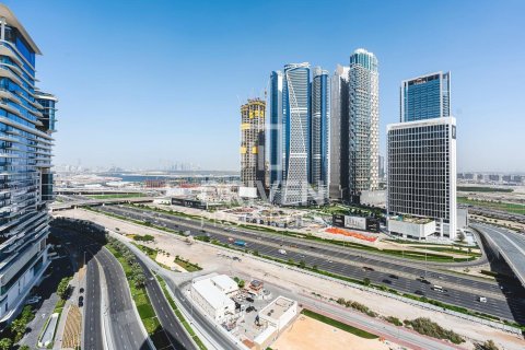 Apartment in Business Bay, Dubai, UAE 1 room, 34.47 sq.m. № 755930 - photo 9
