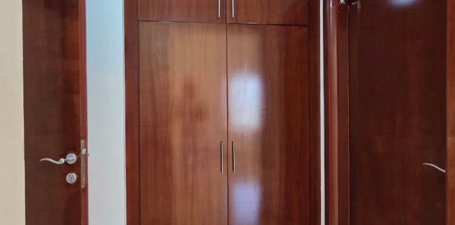 Villa à Al Barsha, Dubai, EAU: 5 chambres, 792.2 m2 № 694004