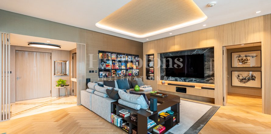 Byt v Al Sufouh, Dubai, SAE 3 ložnice, 250.652 m² Č.: 583772