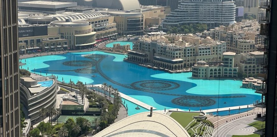 Wohnung in Downtown Dubai (Downtown Burj Dubai), Dubai, VAE: 3 Schlafzimmer, 152.9 m2 Nr. 769132