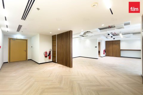 Office in Dubai, UAE 102 sq.m. № 679850 - photo 12