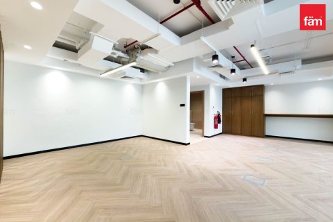 Office in Dubai, UAE 102 sq.m. № 679850 - photo 16
