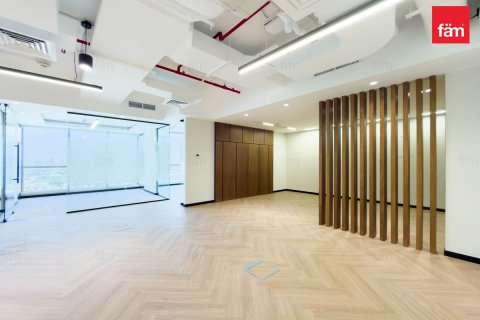 Office in Dubai, UAE 102 sq.m. № 679850 - photo 5