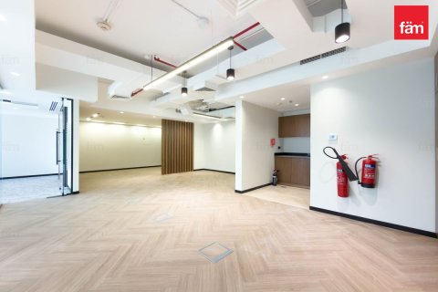 Office in Dubai, UAE 102 sq.m. № 679850 - photo 18