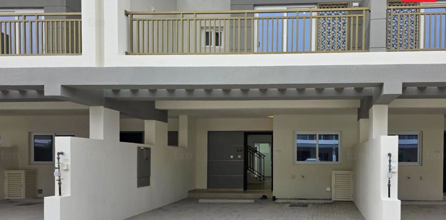 Rumah bandar di Dubai, UAE 3 bilik tidur, 112.2 meter persegi № 679853