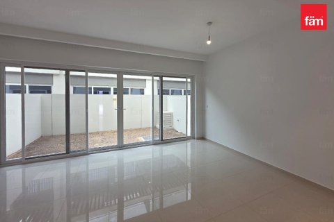 Rumah bandar di Dubai, UAE 3 bilik tidur, 112.2 meter persegi № 679853 - foto 2