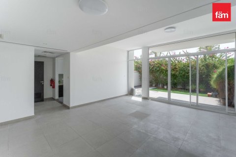Townhouse in Dubai, UAE 3 bedrooms, 190 sq.m. № 646883 - photo 1