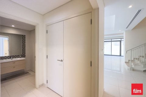 Townhouse sa Dubai, UAE 4 silid-tulugan, 477.5 sq.m. № 701391 - larawan 15