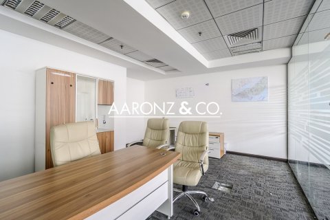 Pejabat di Jumeirah Lake Towers, Dubai, UAE 164 meter persegi № 693841 - foto 5