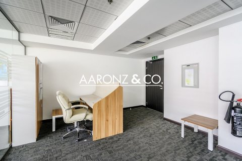 Kancelária v Jumeirah Lake Towers, Dubai, SAE 164 m2 č. 693841 - Fotografia 3