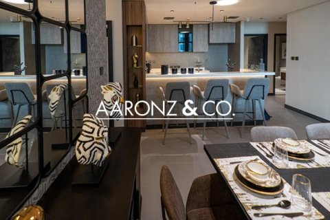 Apartmen di Jumeirah Lake Towers, Dubai, UAE 1 bilik tidur, 81 meter persegi № 693840 - foto 6