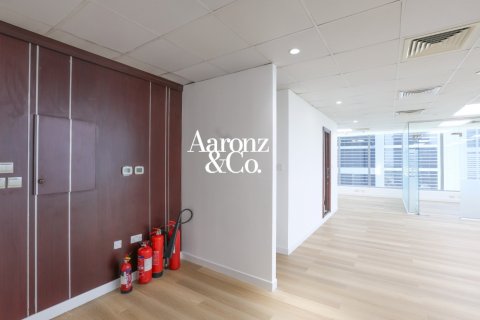 Office in Business Bay, Dubai, UAE 160 sq.m. № 693844 - photo 9