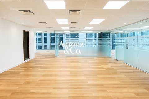 Business Bay、Dubai、UAE にあるオフィスの賃貸物件 160 m2、No693844 - 写真 2