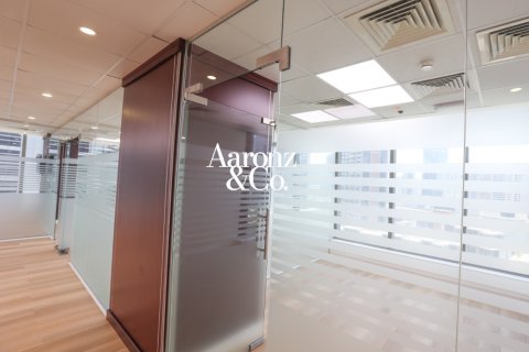 Office in Business Bay, Dubai, UAE 160 sq.m. № 693844 - photo 6