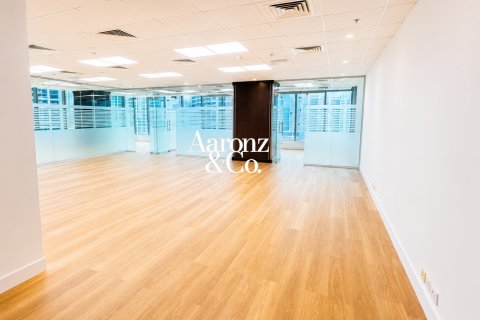 Business Bay、Dubai、UAE にあるオフィスの賃貸物件 160 m2、No693844 - 写真 7