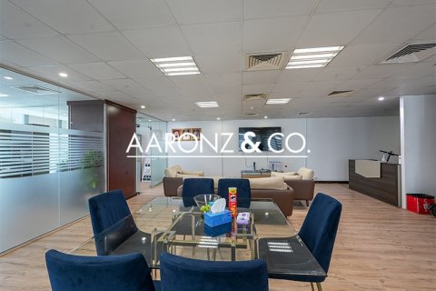Kancelarija u Business Bay, Dubai, UAE 160 m2 Br. 693844