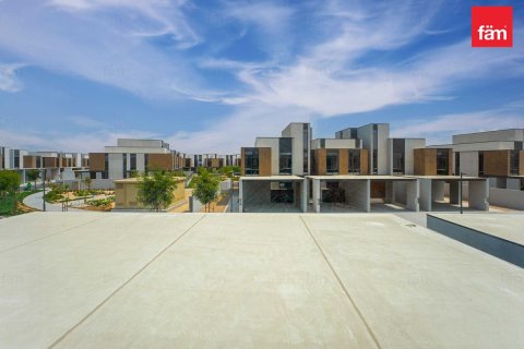 Villetta a schiera in affitto a Dubai, EAU 3 camere da letto, 183.2 mq. № 691472 - foto 27