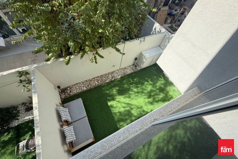 Villetta a schiera in affitto a Dubai, EAU 3 camere da letto, 112.2 mq. № 691468 - foto 12