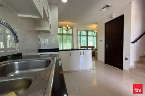 Villetta a schiera in affitto a Dubai, EAU 3 camere da letto, 112.2 mq. № 691468 - foto 24