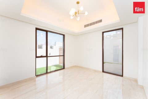 Villa para arrendamento em Al Furjan, Dubai, EAU 5 quartos, 614.3 m2 № 691470 - foto 9