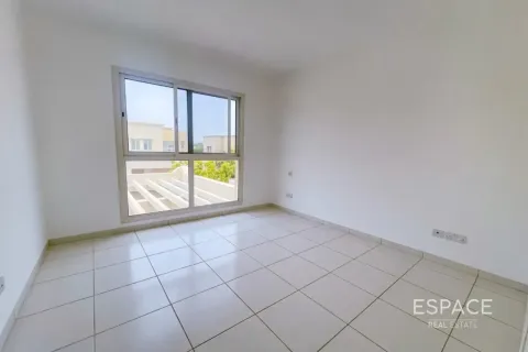 וילה להשכרה ב The Lakes, Dubai, איחוד האמירויות  3 חדרי שינה, 233 מ"ר, מספר 738159 - תמונה 11