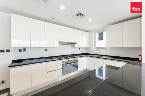 Vilë në Dubai, Emiratet e Bashkuara Arabe 5 dhoma gjumi, 595.8 m2. № 701351 - Foto 12