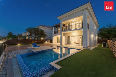 Vila di Dubai, UEA 5 kamar tidur, 595.8 m2 nomor 701351