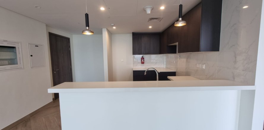 Lakás itt: Al Kifaf, Dubai, EAE, 1 hálószoba, 87 m², azonosító: 694884