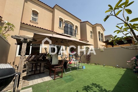 Casa urbana em Dubai Land, Dubai, EAU 3 quartos, 200 m2 № 706482