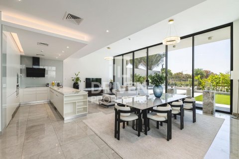 Adosado en Mohammed Bin Rashid City, Dubai, EAU 4 dormitorios, 360.19 m² № 755793