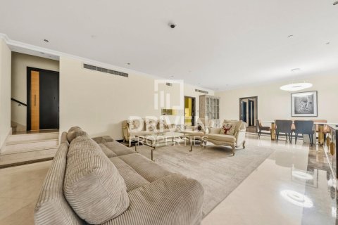 Dupleks u Jumeirah Beach Residence, Dubai, UAE 4 spavaćih soba, 389.36 m2 Br. 755797 - fotografija 4
