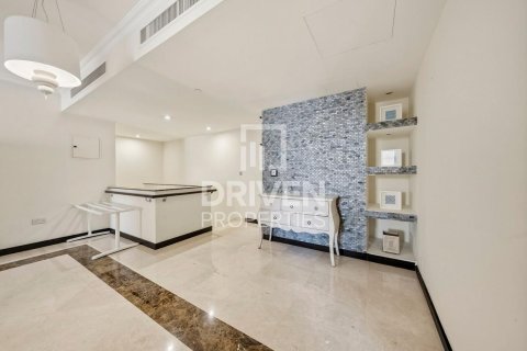 Dupleks u Jumeirah Beach Residence, Dubai, UAE 4 spavaćih soba, 389.36 m2 Br. 755797 - fotografija 18