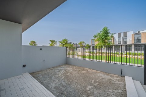 וילה ב Mudon, Dubai, איחוד האמירויות 3 חדרי שינה, 169 מ