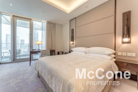 Apartment in Downtown Dubai (Downtown Burj Dubai), Dubai, UAE 3 bedrooms, 226.5 sq.m. № 587339 - photo 6