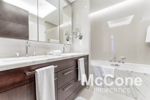 Apartment in Downtown Dubai (Downtown Burj Dubai), Dubai, UAE 3 bedrooms, 226.5 sq.m. № 587339 - photo 15