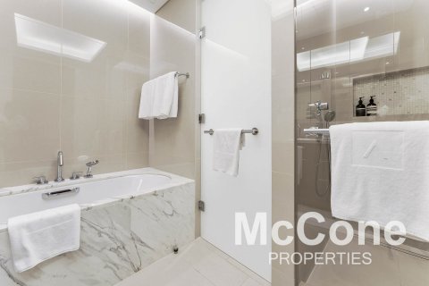 Apartment in Downtown Dubai (Downtown Burj Dubai), Dubai, UAE 3 bedrooms, 226.5 sq.m. № 587339 - photo 16