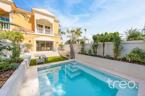 Townhouse în Jumeirah Village Triangle, Dubai, EAU 1 dormitor, 151.99 mp.  №733968