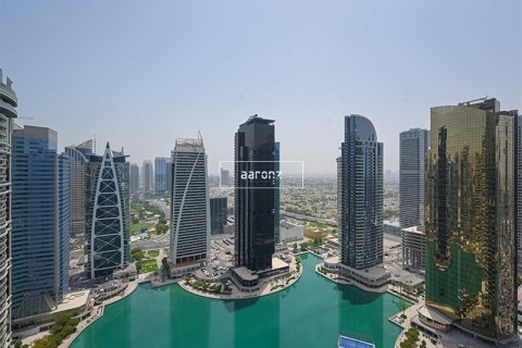 Appartamento in vendita a Jumeirah Lake Towers, Dubai, EAU 2 camere da letto, 154.7 mq. № 628821 - foto 1