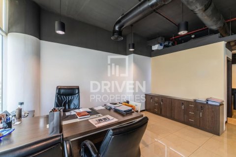 Biuro do wynajęcia w Business Bay, Dubai, ZEA 87.14 mkw., nr 747080 - zdjęcie 12