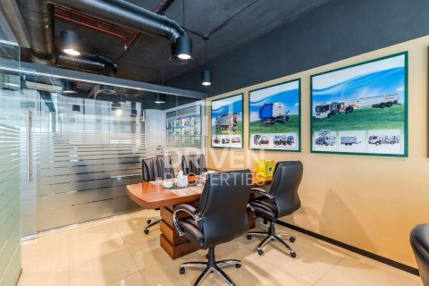 Biuro do wynajęcia w Business Bay, Dubai, ZEA 87.14 mkw., nr 747080 - zdjęcie 9