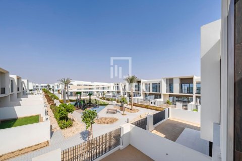 Kuća u nizu u The Valley, Dubai, UAE 3 spavaćih soba, 174.01 m2 Br. 746456 - fotografija 2
