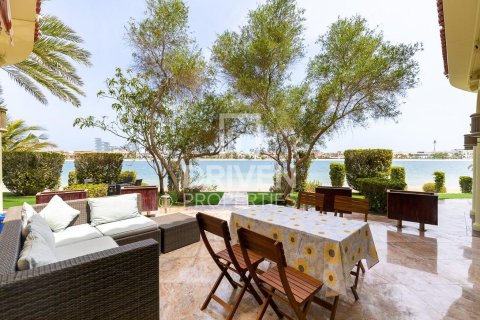 Villa à louer à Palm Jumeirah, Dubai, EAU 6 chambres, 1244.62 m2 № 745821 - photo 24