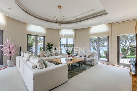 Villa à louer à Palm Jumeirah, Dubai, EAU 6 chambres, 1244.62 m2 № 745821 - photo 2