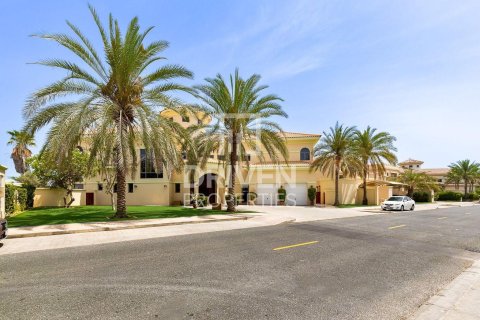 Villa à louer à Palm Jumeirah, Dubai, EAU 6 chambres, 1244.62 m2 № 745821 - photo 30